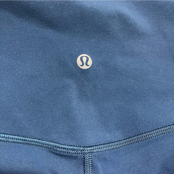 Lululemon Align Crop *21" Leggings Laguna size 8 - Picture 6 of 6